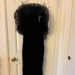 Women's long Dress, Velvet black . Size 10